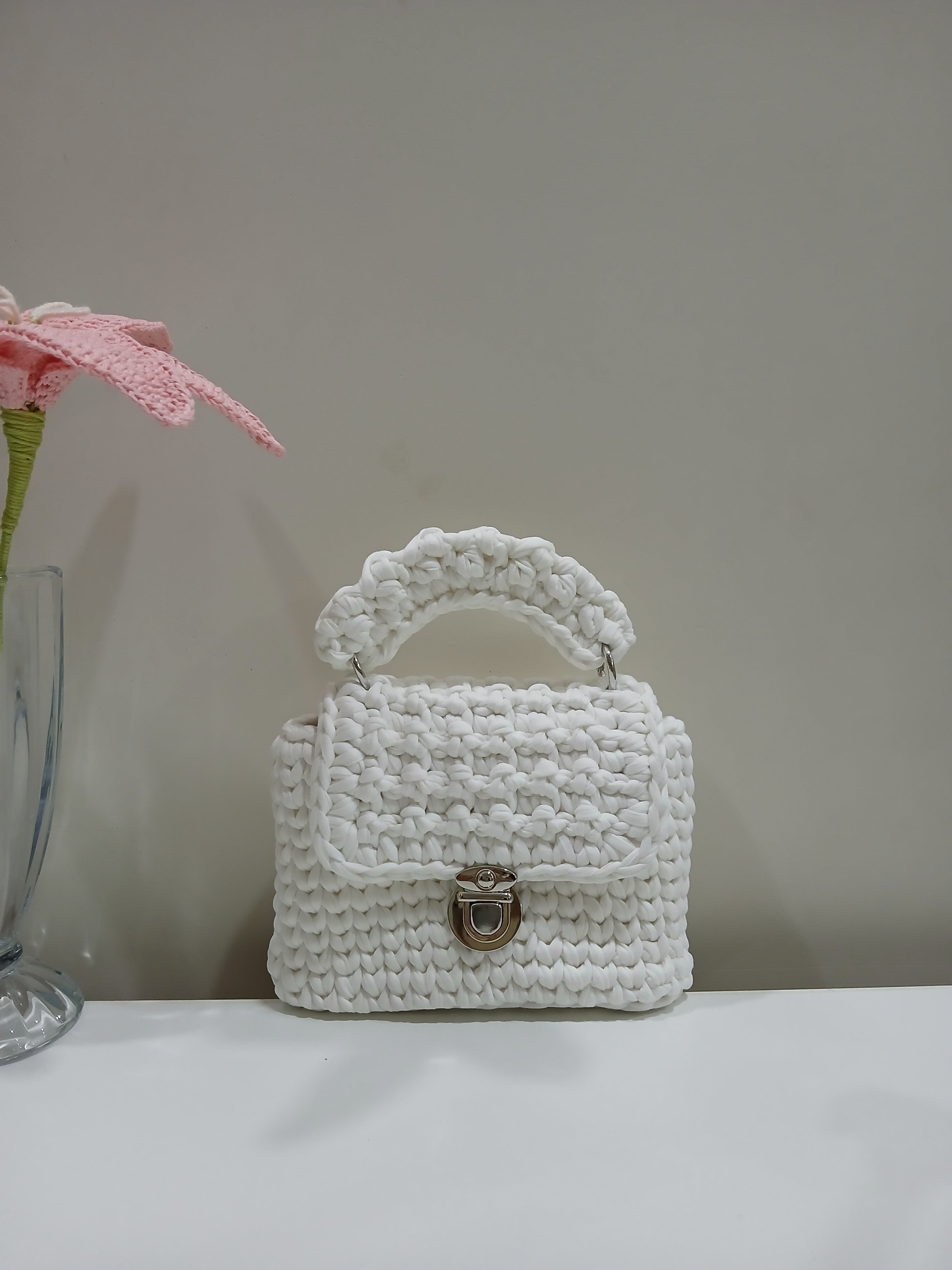 White Tshirt Yarn Crochet Clutch
