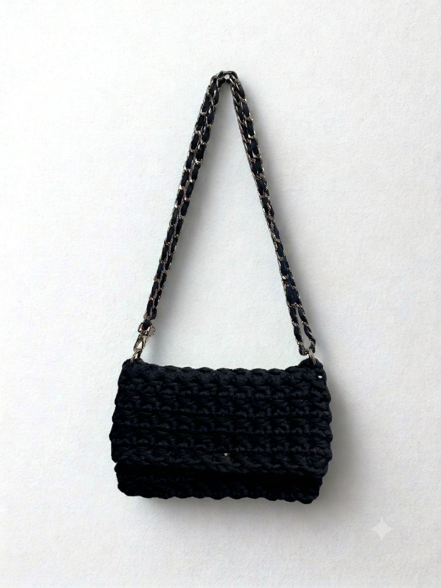 Green Tshirt Yarn Crochet Clutch
