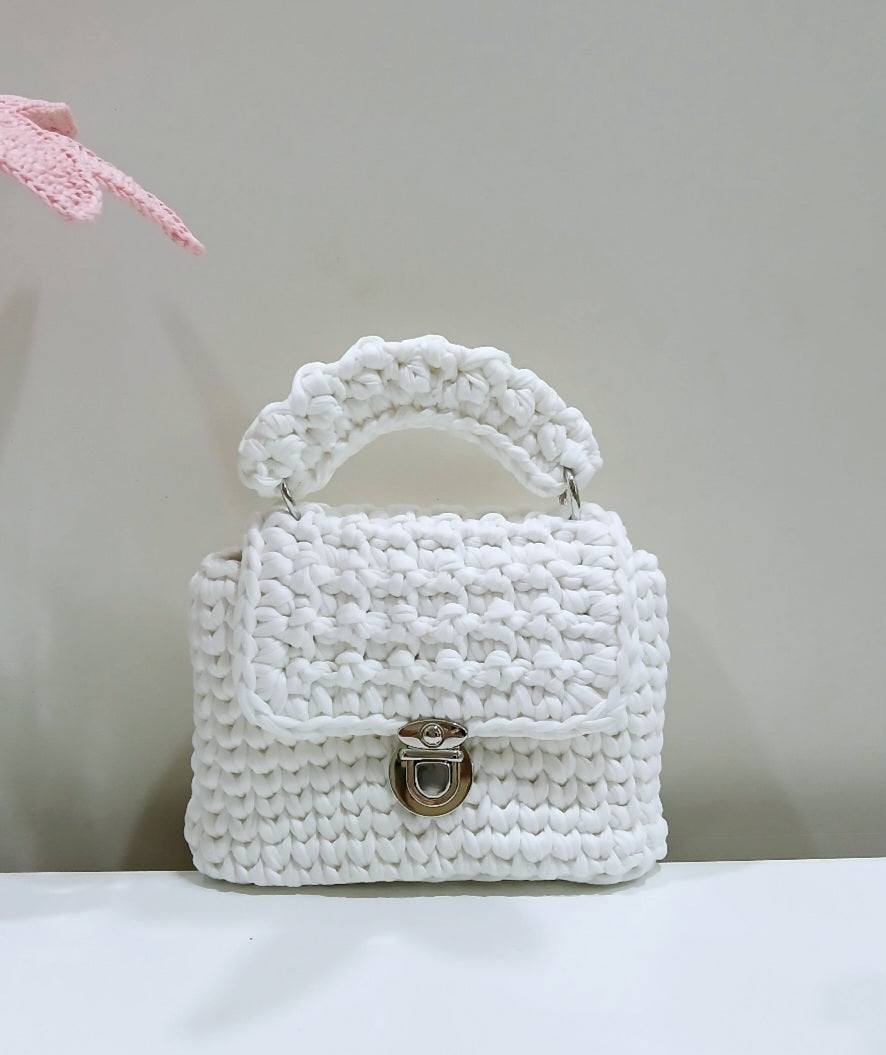 White Tshirt Yarn Crochet Clutch