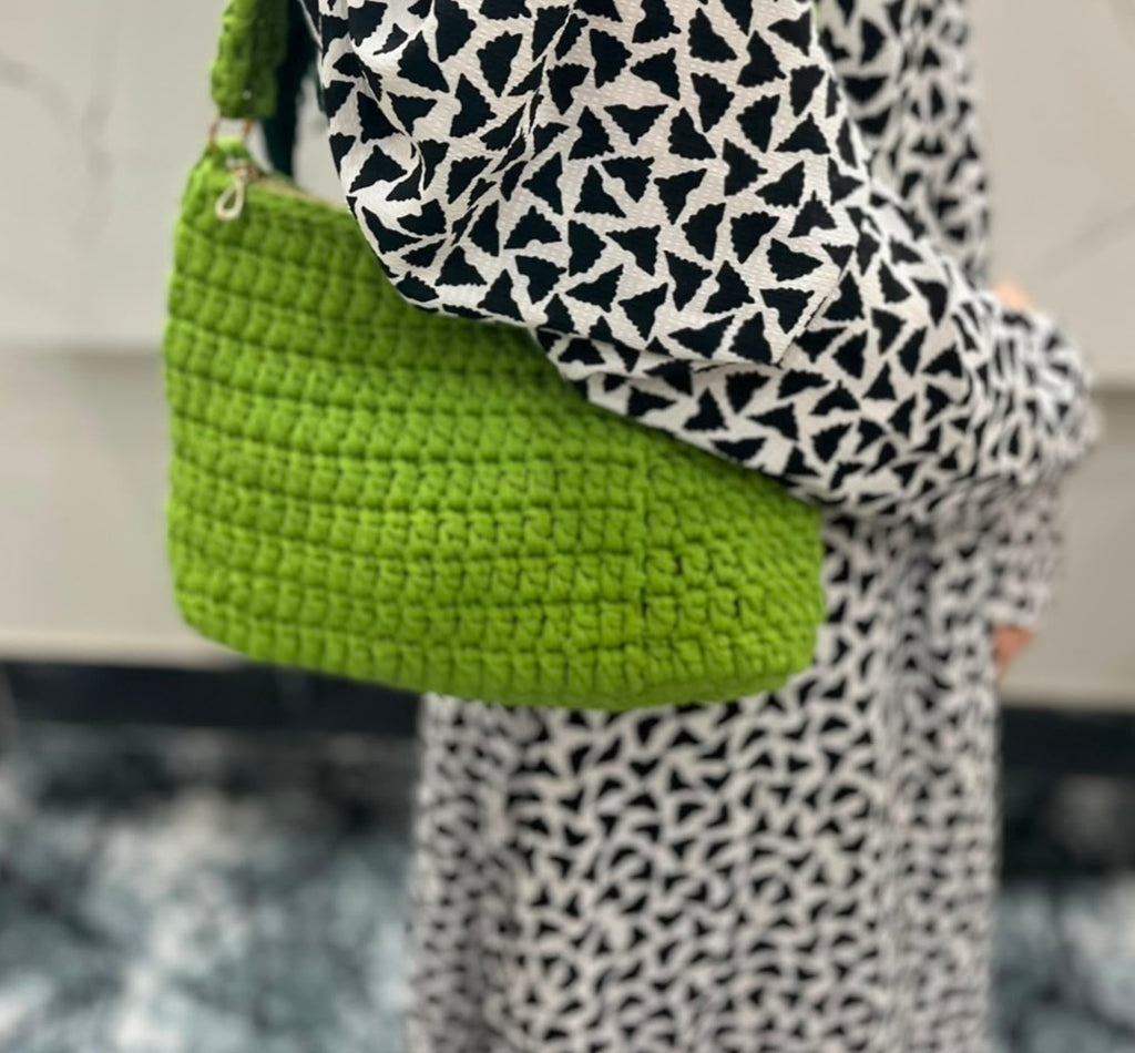 Green Tshirt Yarn Shoulder Bag